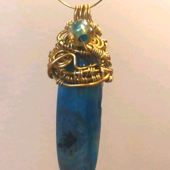 🇨🇦Blue Agate Talisman Pendant - Picture 2 of 2